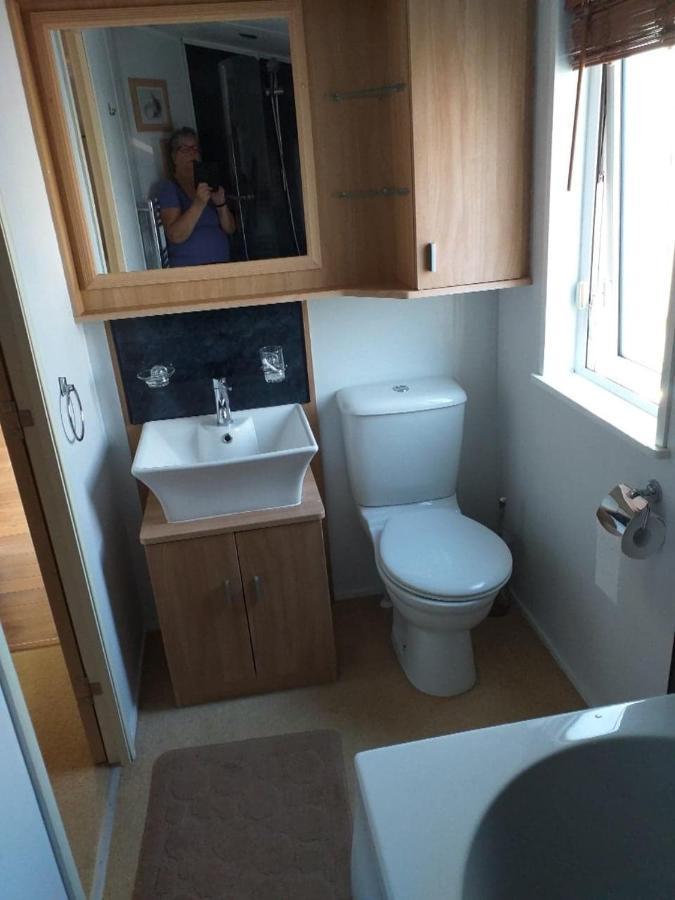 6 Berth Deluxe Ml7 On The Golden Palm Hotel Chapel Saint Leonards Exterior photo