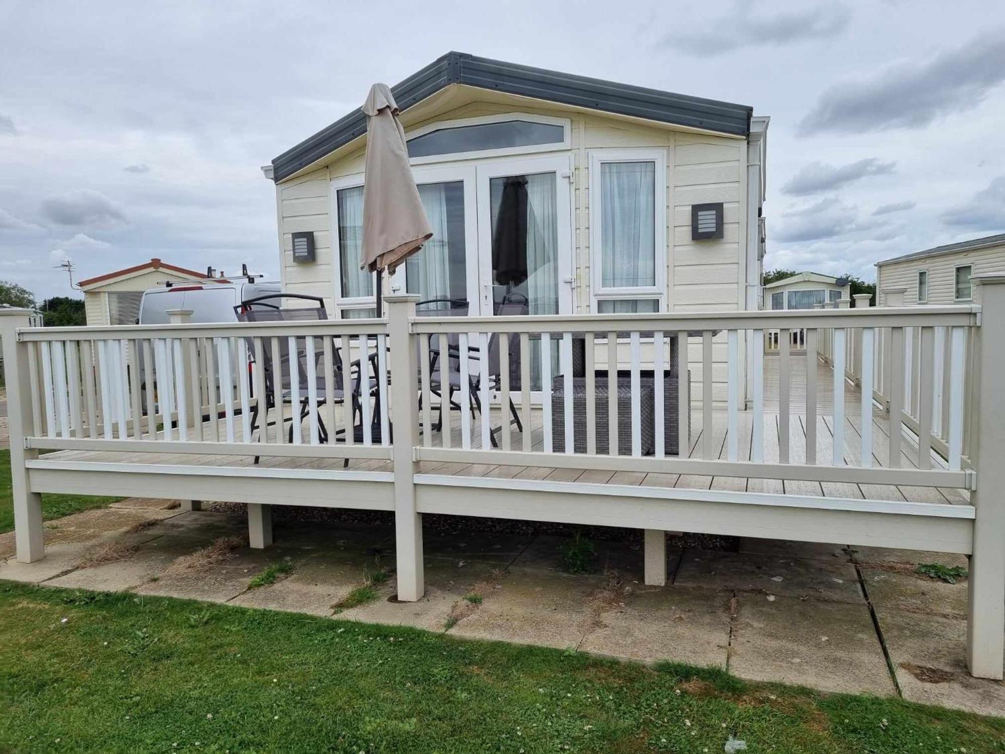 6 Berth Deluxe Ml7 On The Golden Palm Hotel Chapel Saint Leonards Exterior photo
